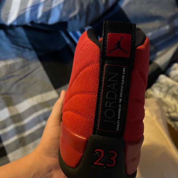 Jordan 12 Reverse flu games - Picture 3 of 13